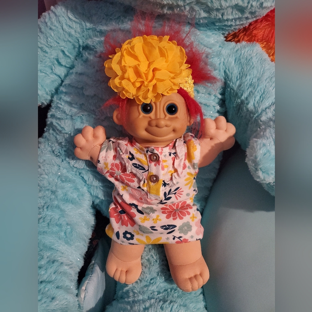 Vintage Russ Troll plush Doll 12"